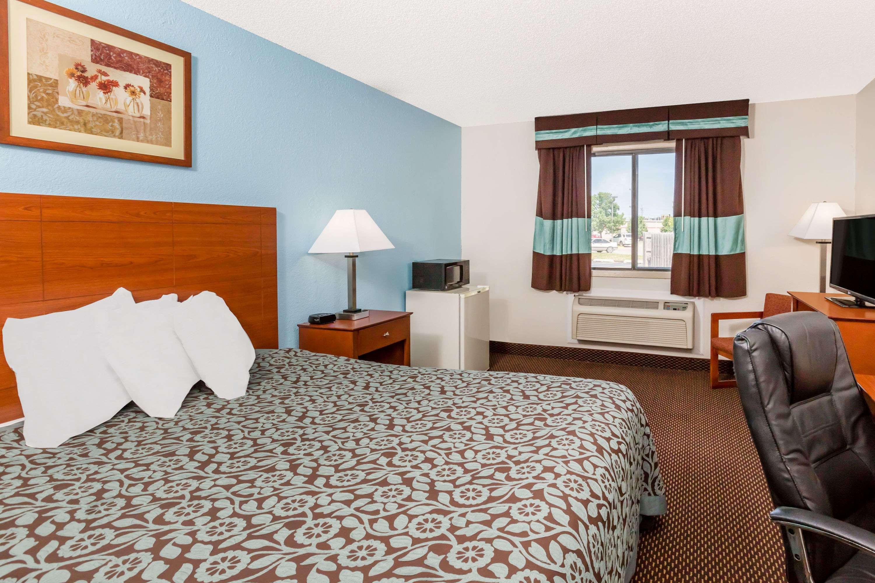 Days Inn By Wyndham Ankeny - Des Moines Exterior foto
